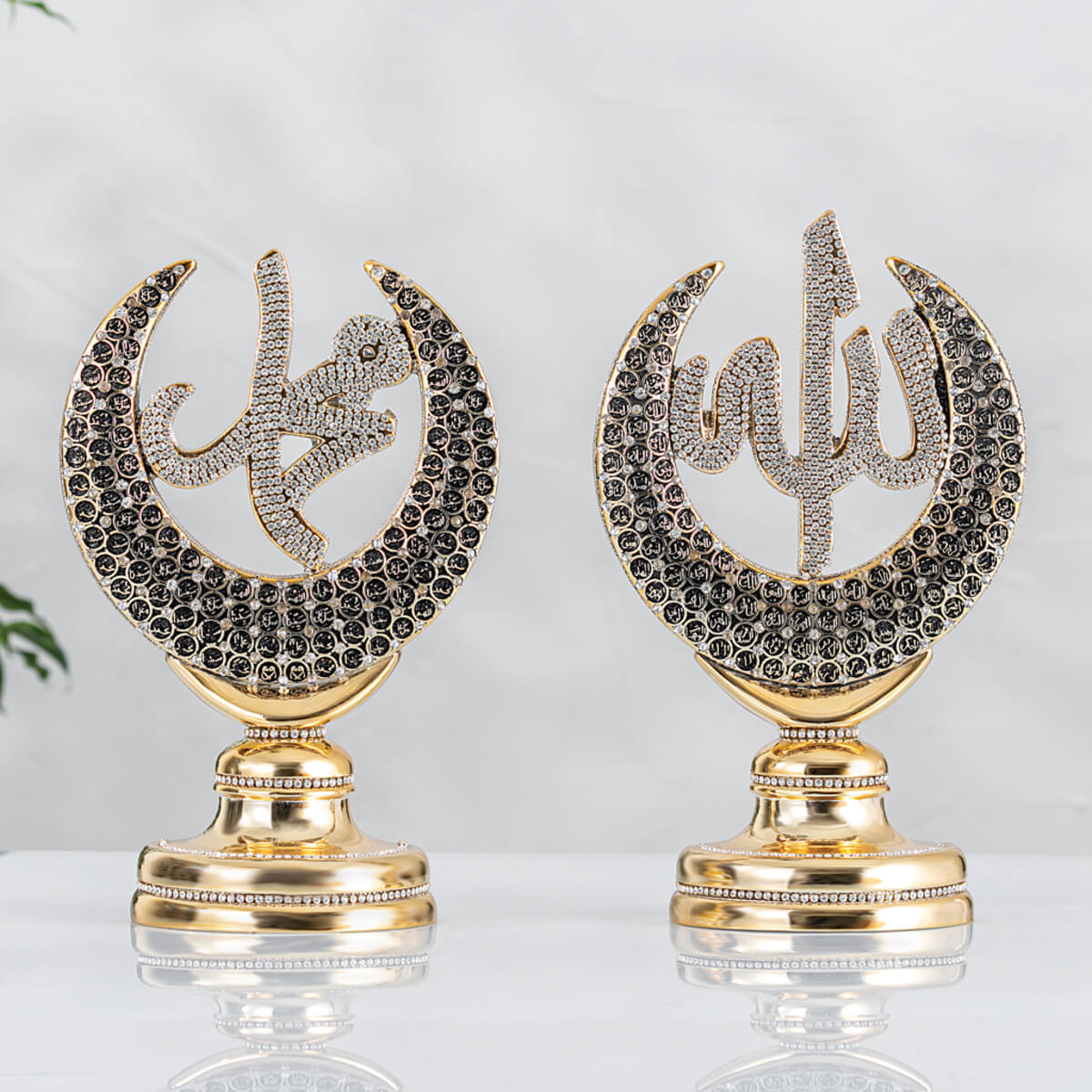 Hilal Esmaül Hüsnalı Allah Muhammed Lafızlar Küçük Boy - Altın Renk - Ebat 13 x 20 cm - YC493 Hilal Esmaül Hüsnalı Allah Muhammed Lafızlar Küçük Boy - Altın Renk - Ebat : 13 x 20 cm - Görsel 1