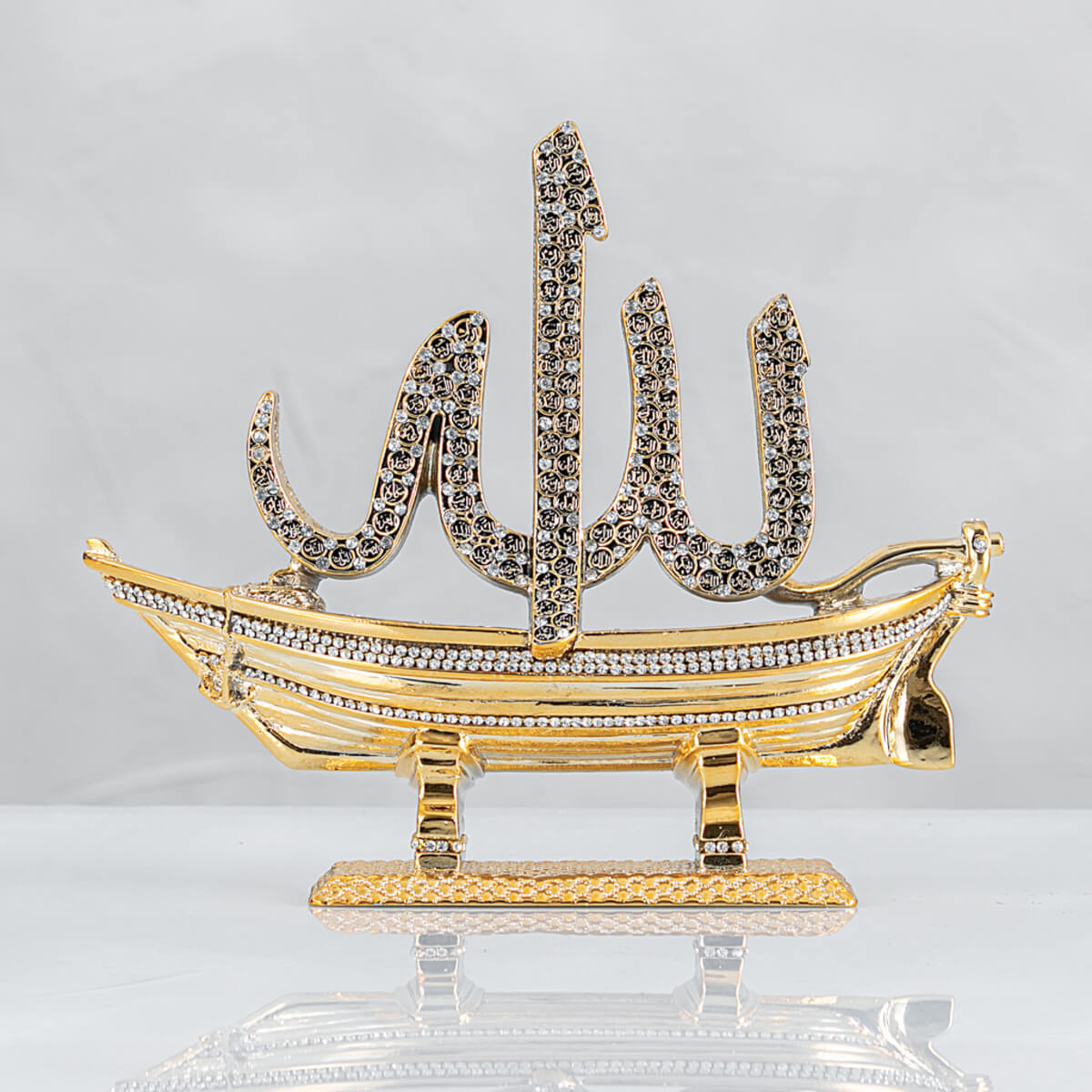 Sandal Allah Lafızlı Esmaül Hüsnalı - Altın Renk - Ebat 27 x 23 cm. - YC477 Sandal Allah Lafızlı Esmaül Hüsnalı - Altın Renk - Ebat : 27 x 23 cm. - Görsel 1