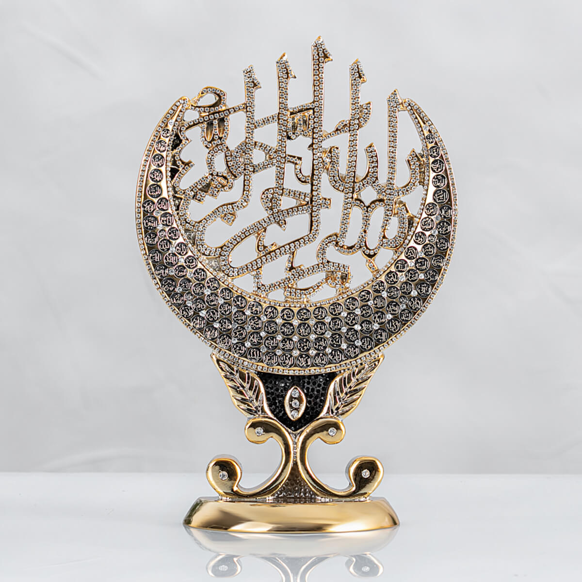 Yapraklı Hilal Besmele Esmaül Hüsnalı - Altın Renk - Ebat 19 x 29 cm - YC623 Yapraklı Hilal Besmele Esmaül Hüsnalı - Altın Renk - Ebat : 19 x 29 cm - Görsel 1