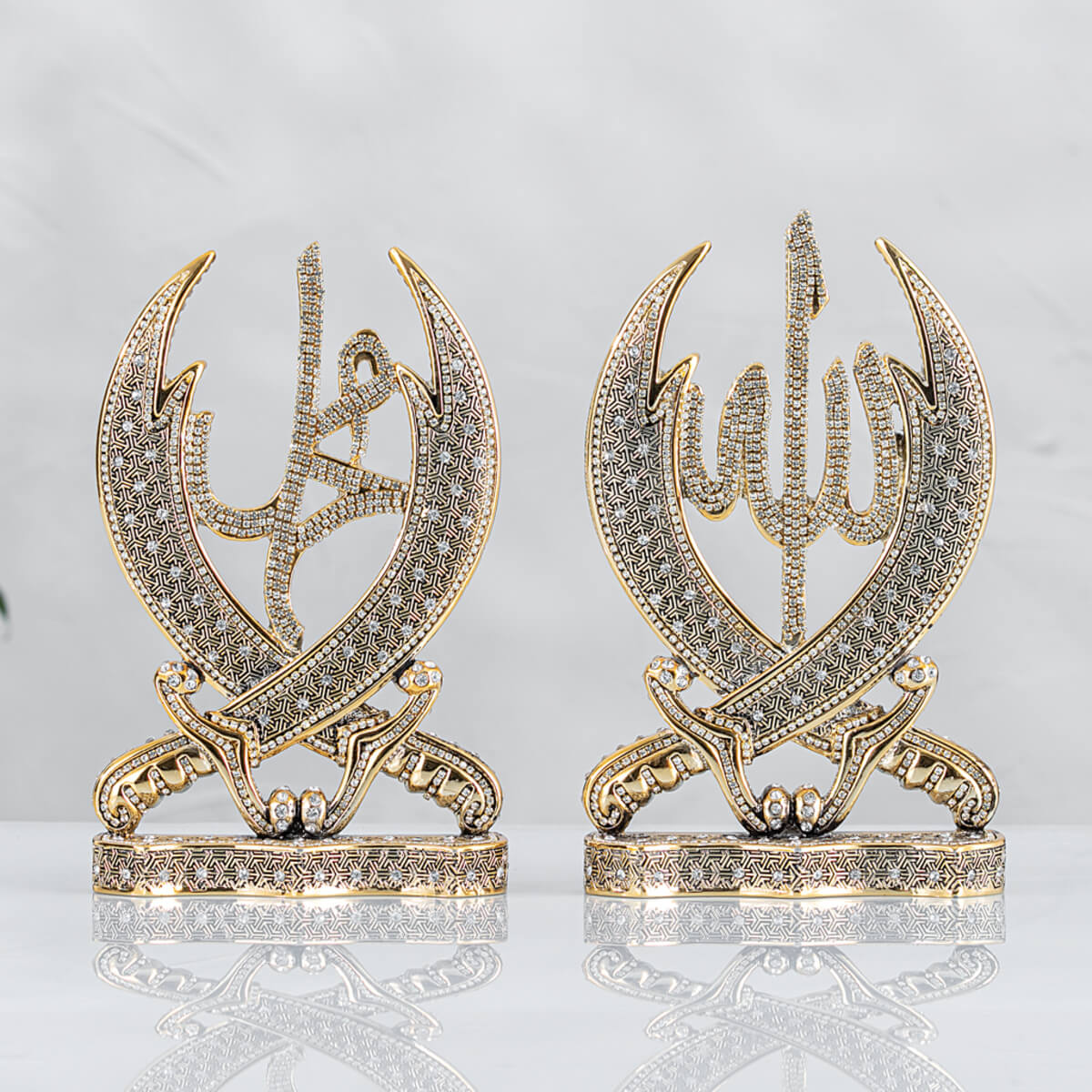 Zülfikar Kılıç Allah Muhammed Lafızlı - Altın Renk - Ebat 10 x 16 cm. - YC495 Zülfikar Kılıç Allah Muhammed Lafızlı - Altın Renk - Ebat : 10 x 16 cm. - Görsel 1